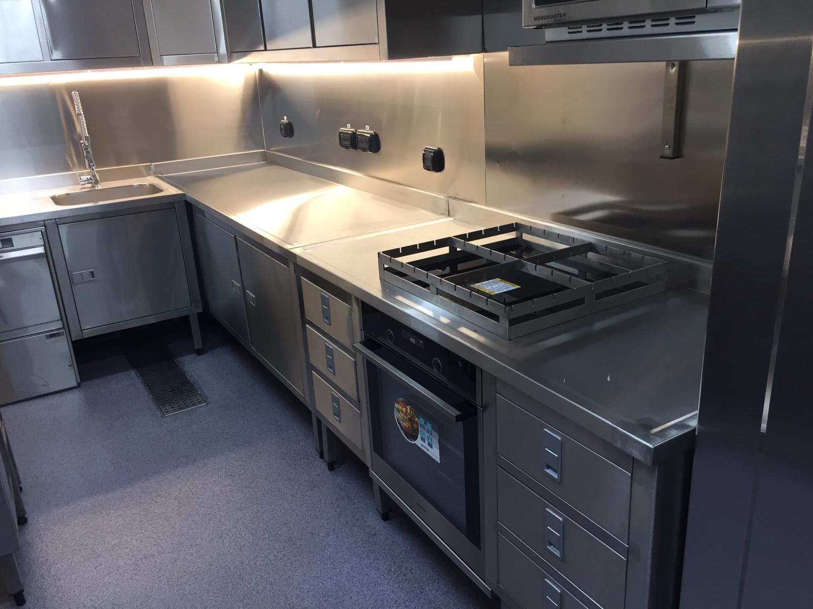 Yalova Altınova tersanelerine gemi mutfak ekipmanları — Only Maritime